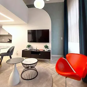 https://apt-central-gallery.hotels-hajduszoboszlo-hungary.com